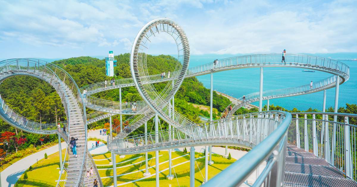 魔法のパワースポット 浦項スペースウォークx桜、九龍浦、虎尾串菜の花 | Klook